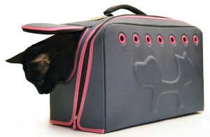Carry Me: elegant cat carrier