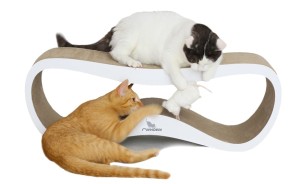 LUI Cat Scratcher and a Bed white