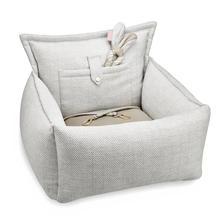 florence-carseat-white2.jpg