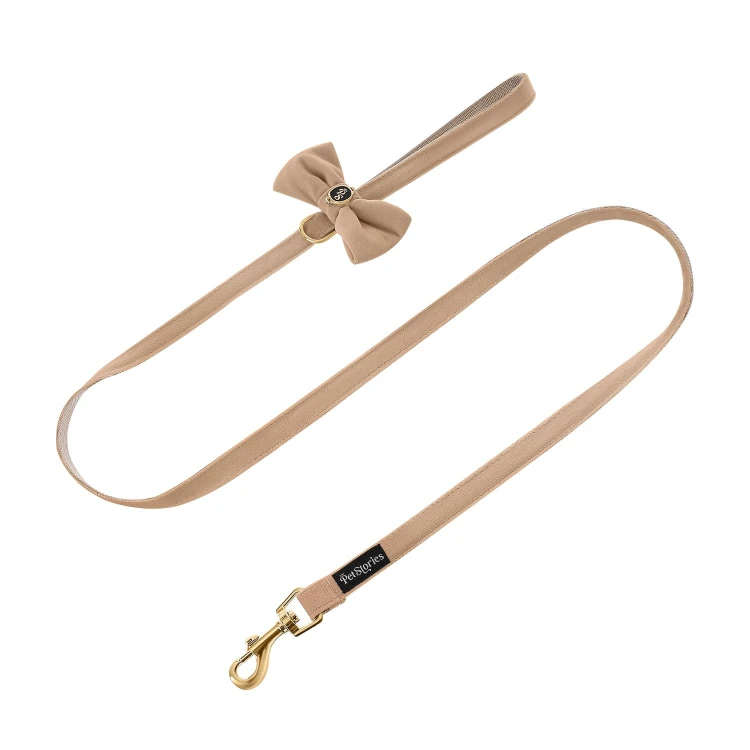 lekka elegancka smycz dla psa i kota petstories velvet bow beige beżowa