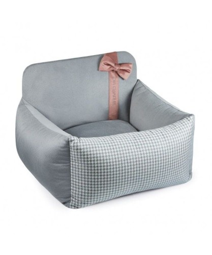 dcb035f435f6e356c3c5bd3045587711